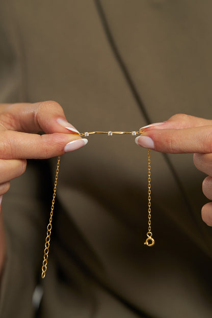 925 Ayar Zirkon Taşlı Gold Üç Taşlı Minimal Gümüş Bileklik