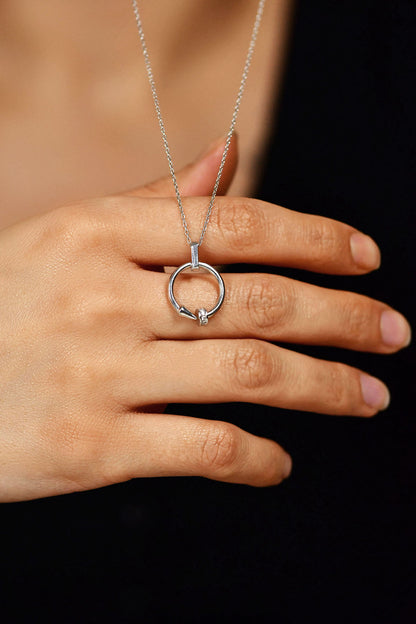 925 Ayar Zirkon Taşlı Rodyum Cartier Model Çivi Gümüş Kolye