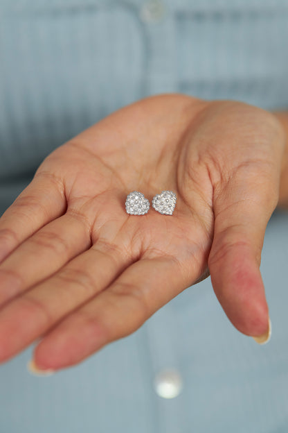 925 Ayar Zirkon Taşlı Rodyum Kalp Çivili Gümüş Küpe