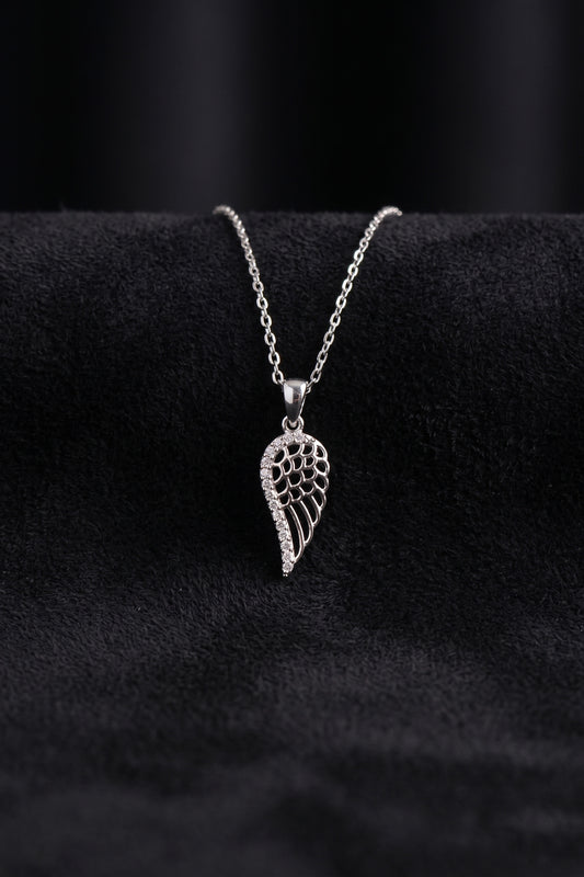 925 Ayar Zirkon Taşlı Rodyum Kanat Model Gümüş Kolye
