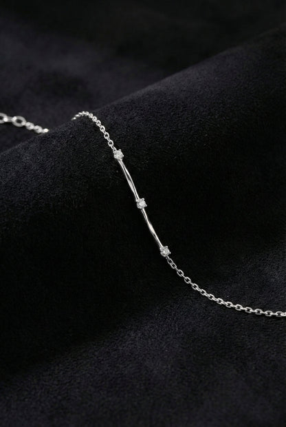 925 Ayar Zirkon Taşlı Rodyum Üç Taşlı Minimal Gümüş Bileklik
