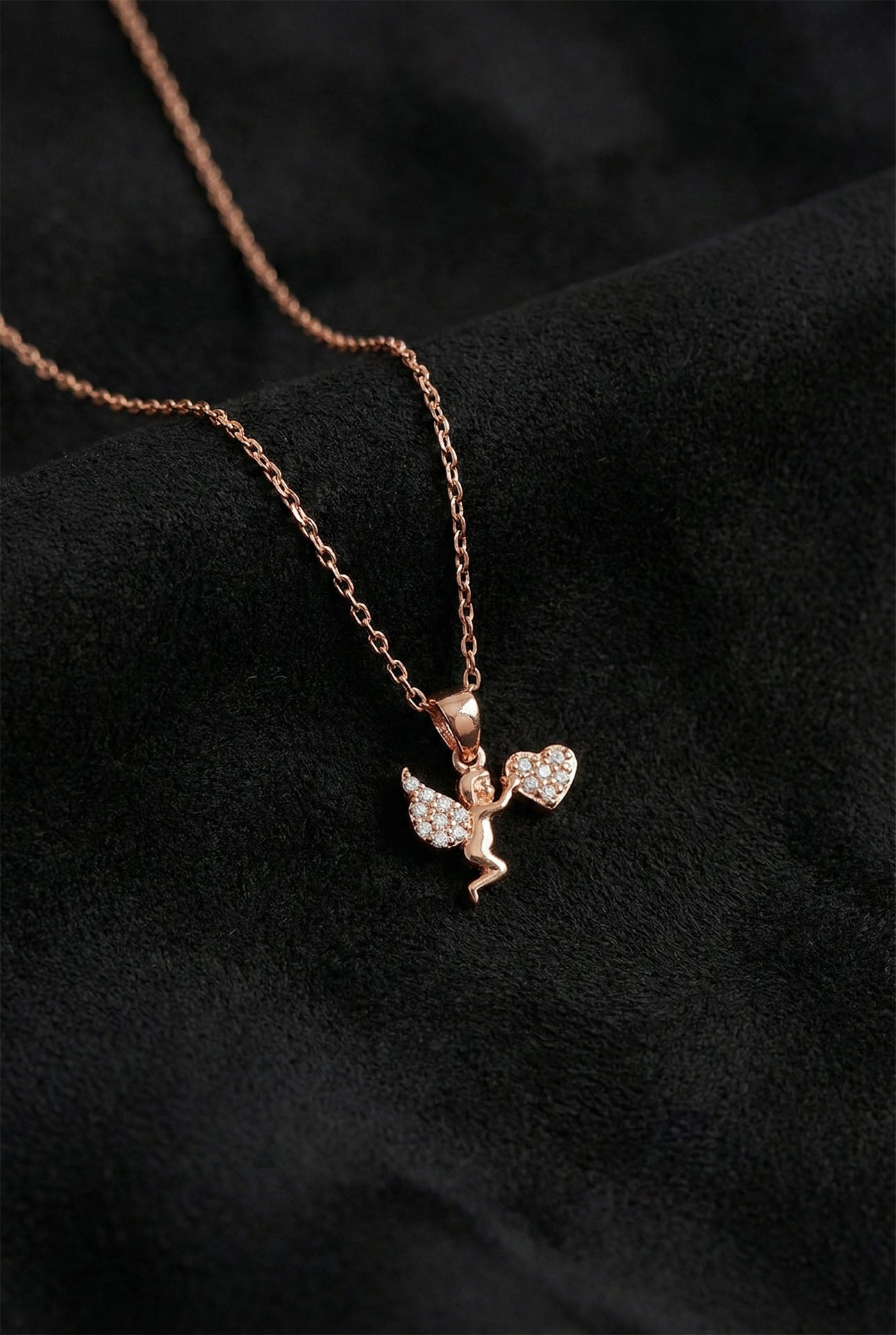 925 Ayar Zirkon Taşlı Rose Aşk Meleği Eros Gümüş Kolye