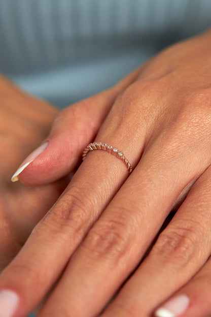 925 Ayar Zirkon Taşlı Rose Ayarlanabilir Minimal Burgu Gümüş Yüzük