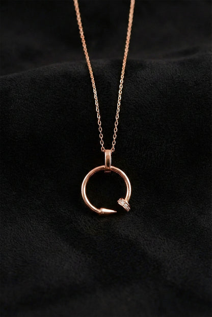 925 Ayar Zirkon Taşlı Rose Cartier Model Çivi Gümüş Kolye