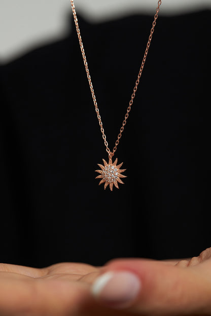 925 Ayar Zirkon Taşlı Rose Güneş Minimal Gümüş Kolye
