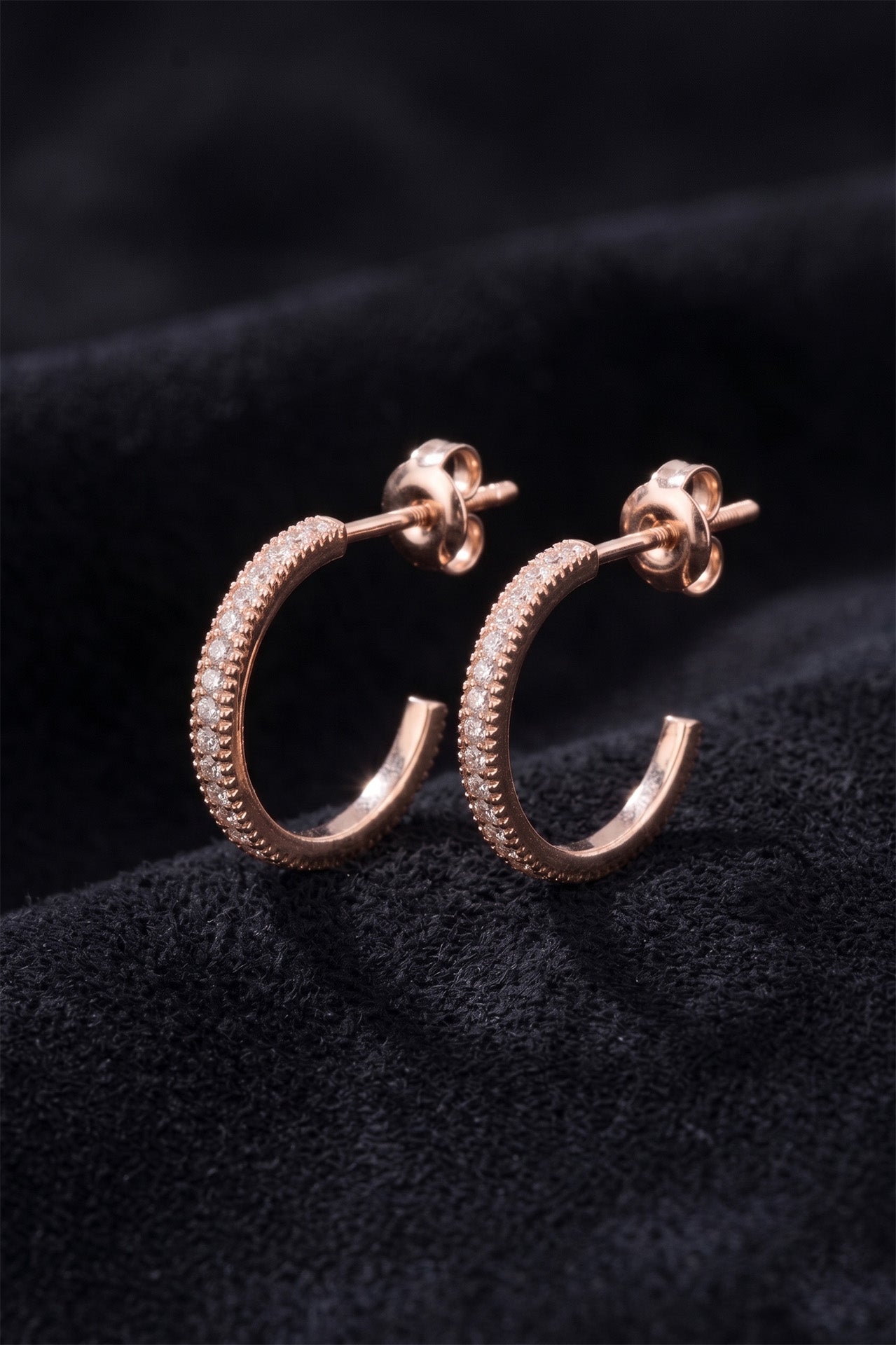 925 Ayar Zirkon Taşlı Rose Halka Model Çivili Gümüş Küpe (B)