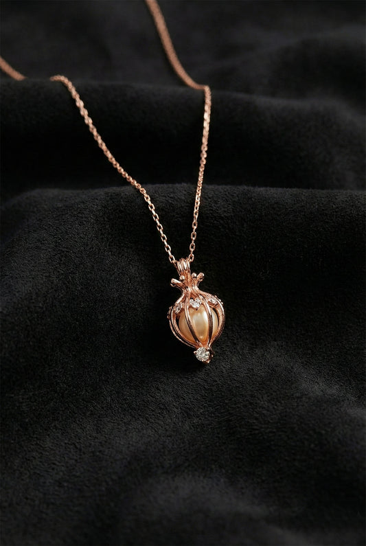925 Ayar Zirkon Taşlı Rose Kalp Motifli İncili Kafes Gümüş Kolye