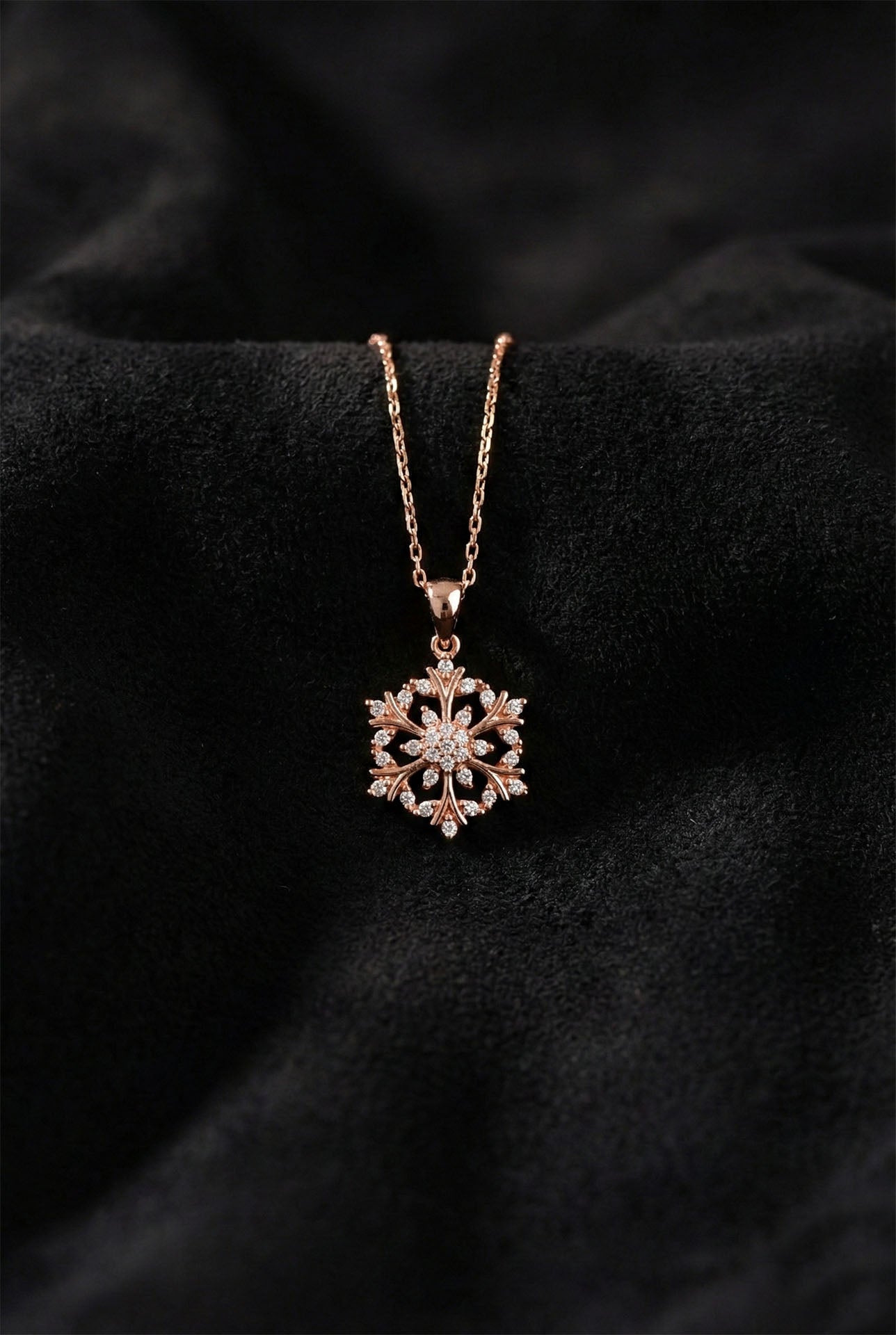925 Ayar Zirkon Taşlı Rose Kar Tanesi Gümüş Kolye
