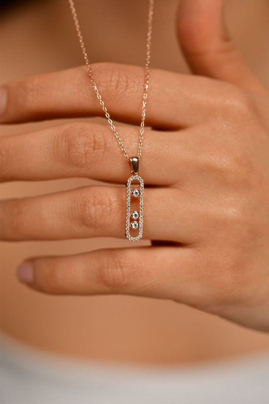 925 Ayar Zirkon Taşlı Rose Özel Tasarım Gümüş Kolye