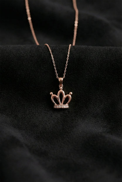 925 Ayar Zirkon Taşlı Rose Taç Model Gümüş Kolye