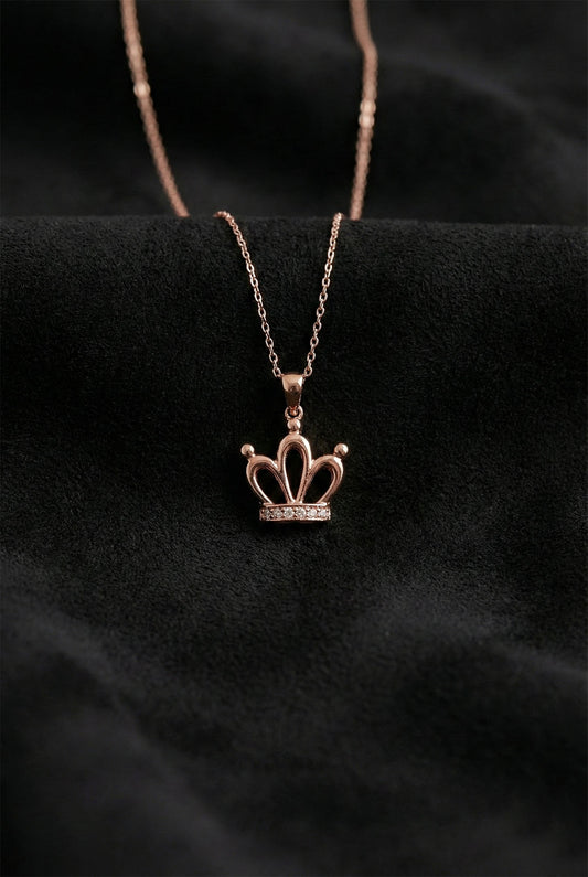 925 Ayar Zirkon Taşlı Rose Taç Model Gümüş Kolye
