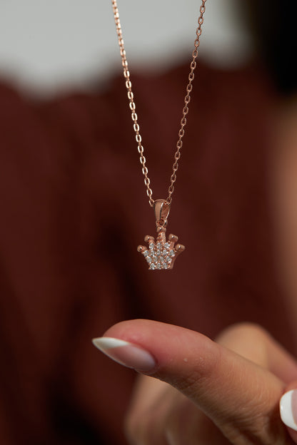 925 Ayar Zirkon Taşlı Rose Taç Model Minimal Gümüş Kolye