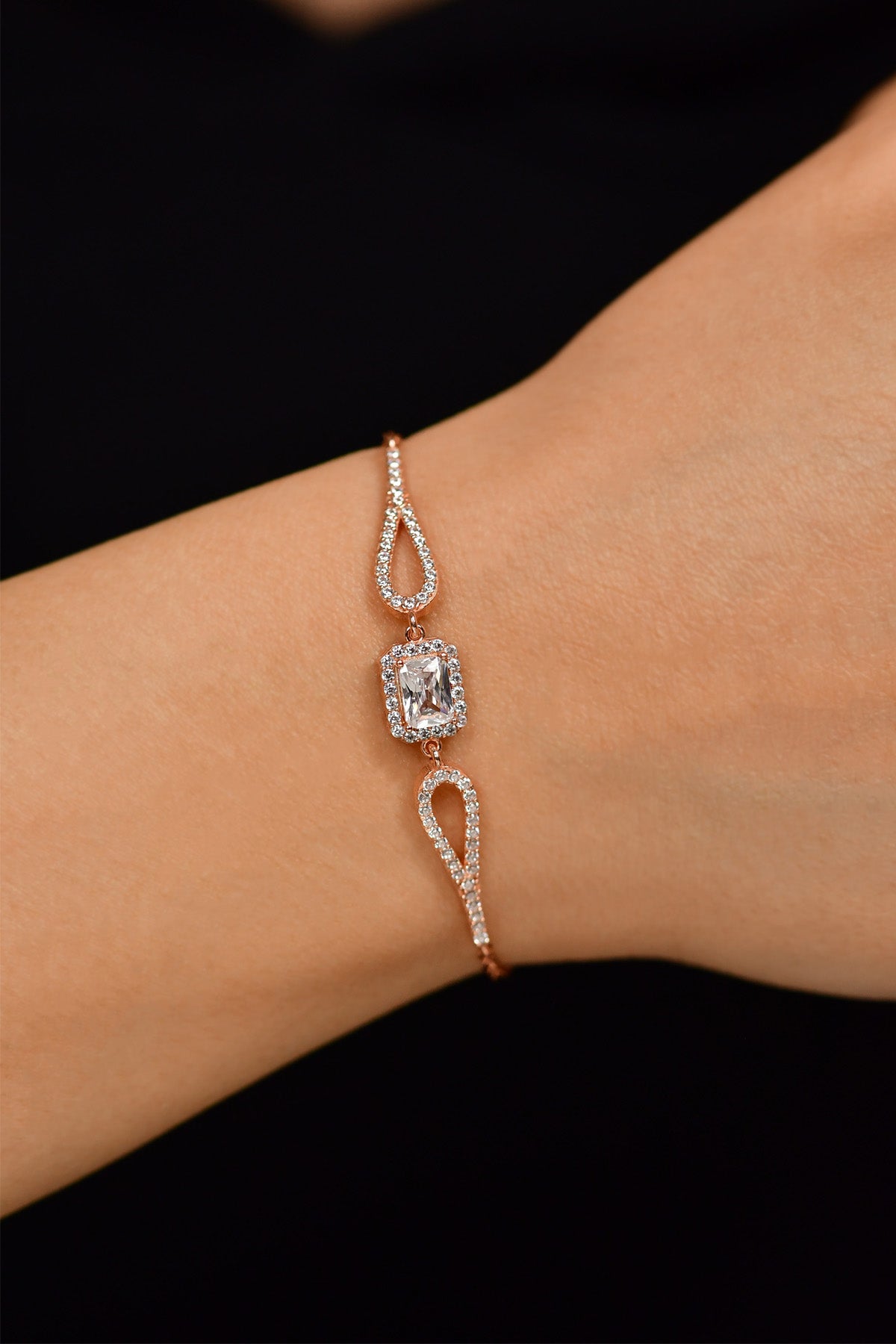 925 Ayar Zirkon Taşlı Rose Tektaş Baget Gümüş Bileklik