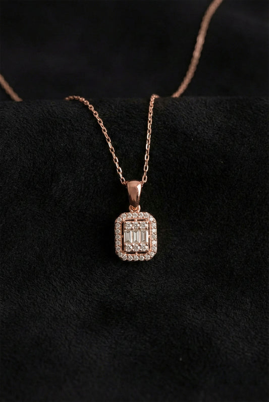 925 Ayar Zirkon Taşlı Rose Üç Sıra Baget Gümüş Kolye