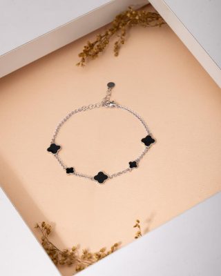 925 Ayar Rodyum Siyah Mineli Yonca Charm Gümüş Bileklik