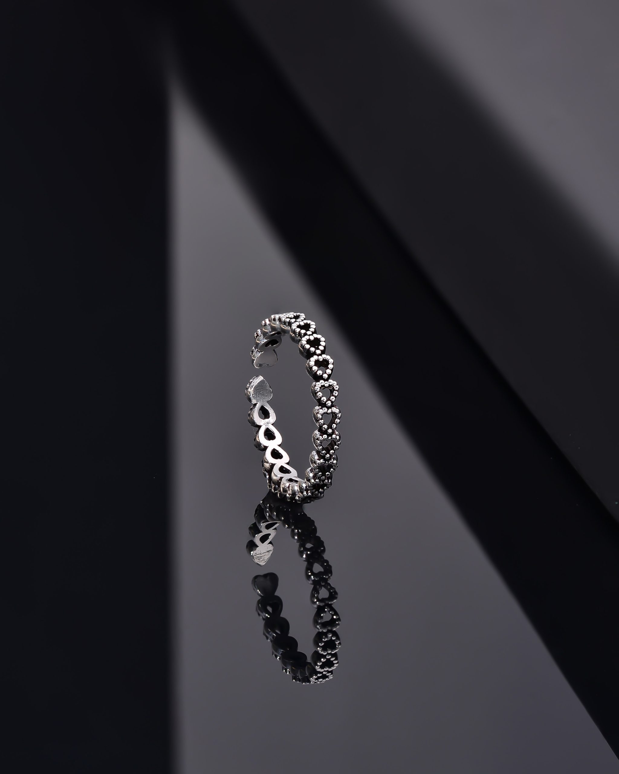 925 Ayar Oksitli Sıralı Tamtur Kalp Ayarlanabilir Gümüş Yüzük